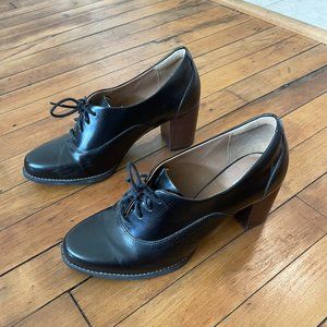 Clarks Patent Leather Black Block Heels Size 6.5